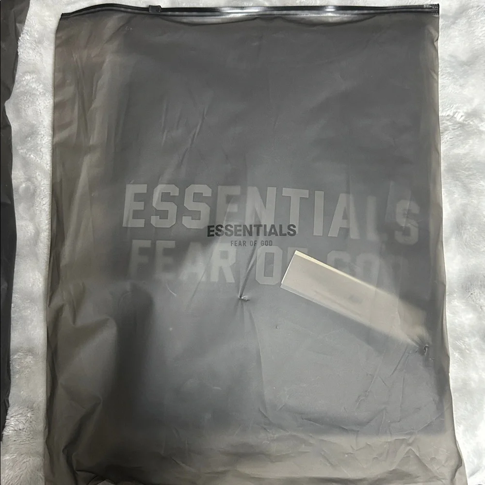 Essentials Fear of God Charcoal Off Black Hoodie – Men’s XS – New With Tags